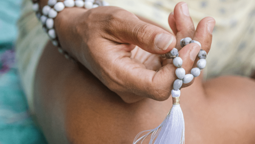 Découvre ALYA, mon studio de yoga en ligne&nbsp;!